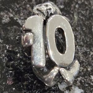 TROLLBEADS Cherub Number 10 Bead No. TAGBE 11322-10